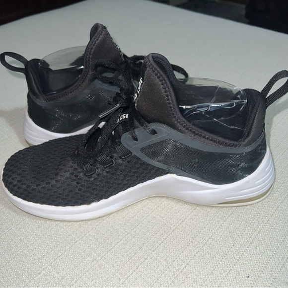 Nike Women's Air Max Bella TR 2 Training Shoes AQ7492-002 Black White Size 8 US - Picture 7 of 10